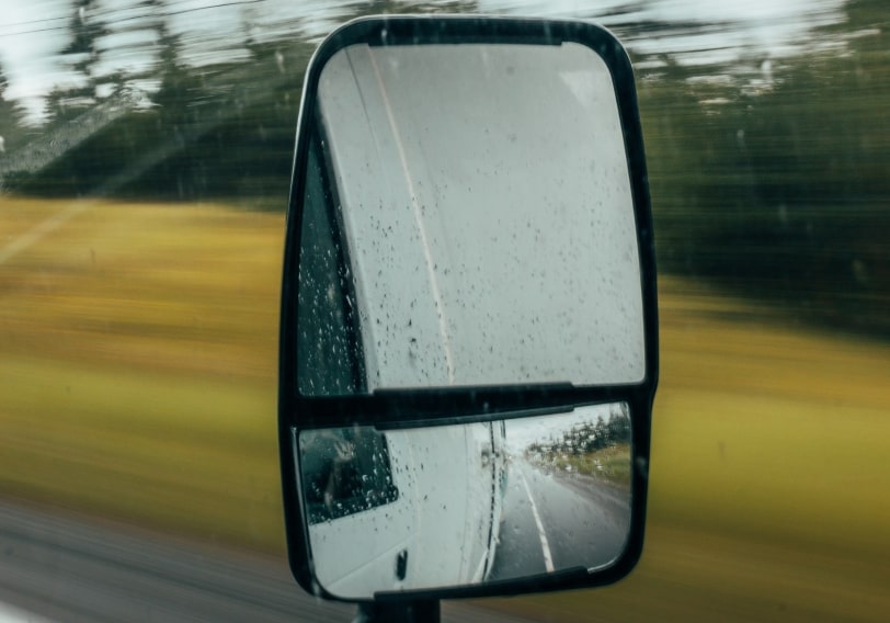 Caravan side mirror